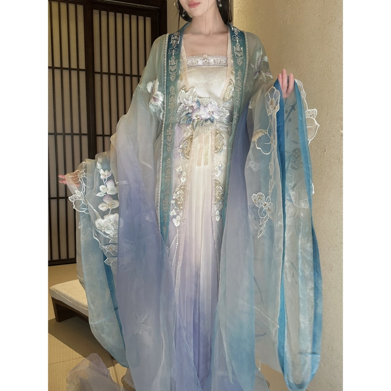 Chinese Traditional Costume